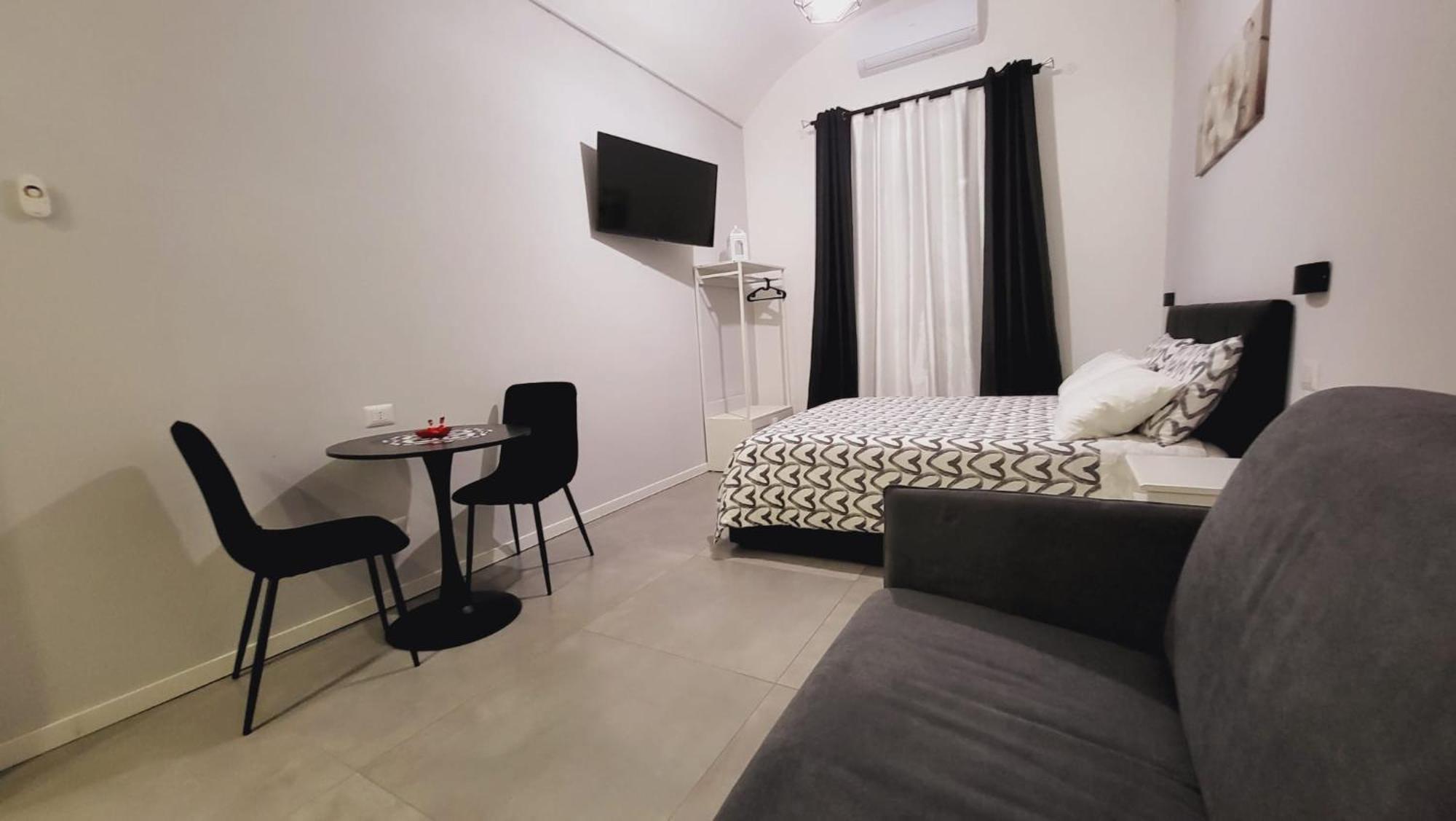 Giglio Rosso Bed & Breakfast Bari Exterior foto